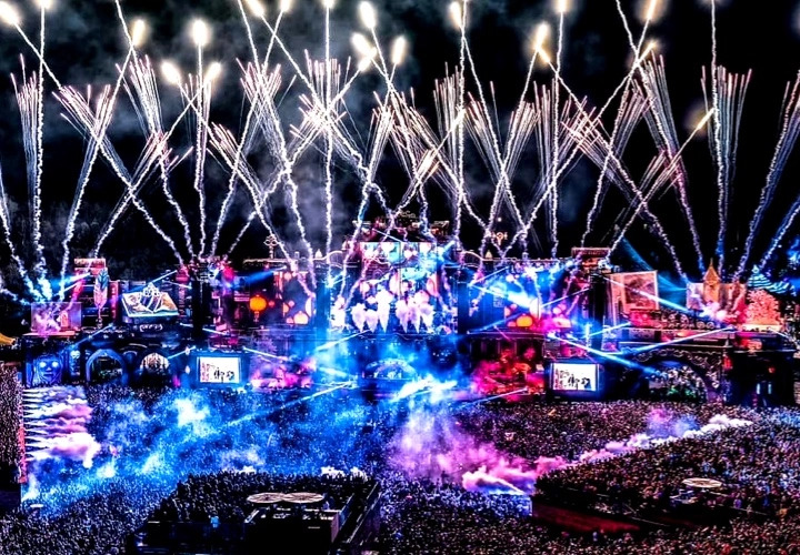 T.I Company large scale live show concerts for musicians